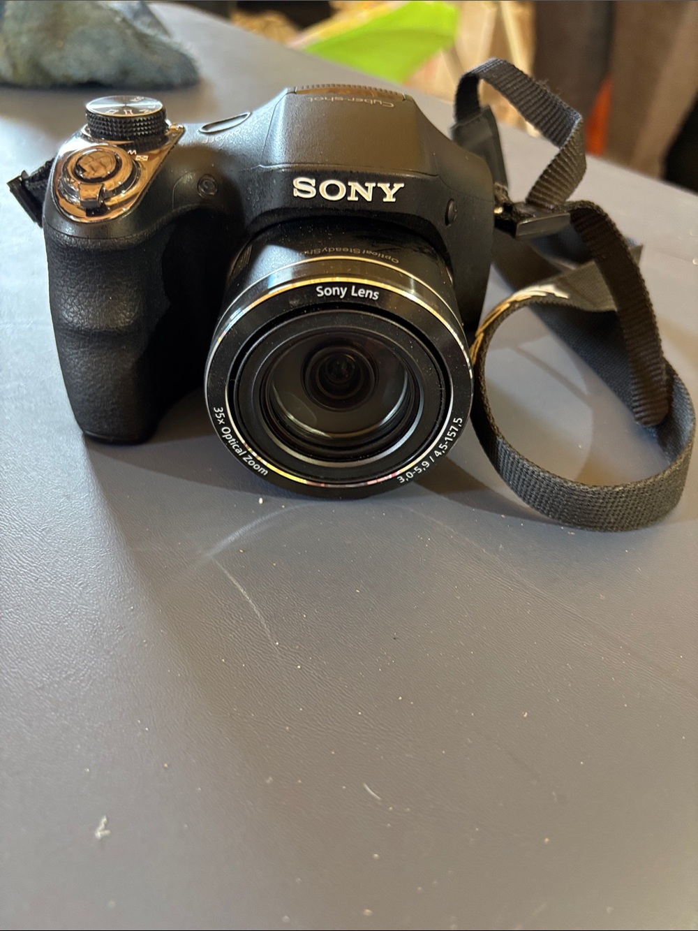 Sony Cyber-Shot DSC-H300 20.1MP Digital Bridge Camera - Like New